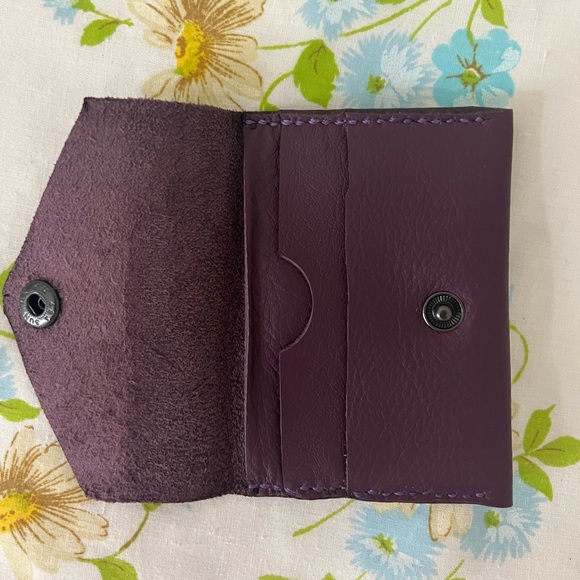 Handmade Genuine Leather Wallet - Picture 3 of 5